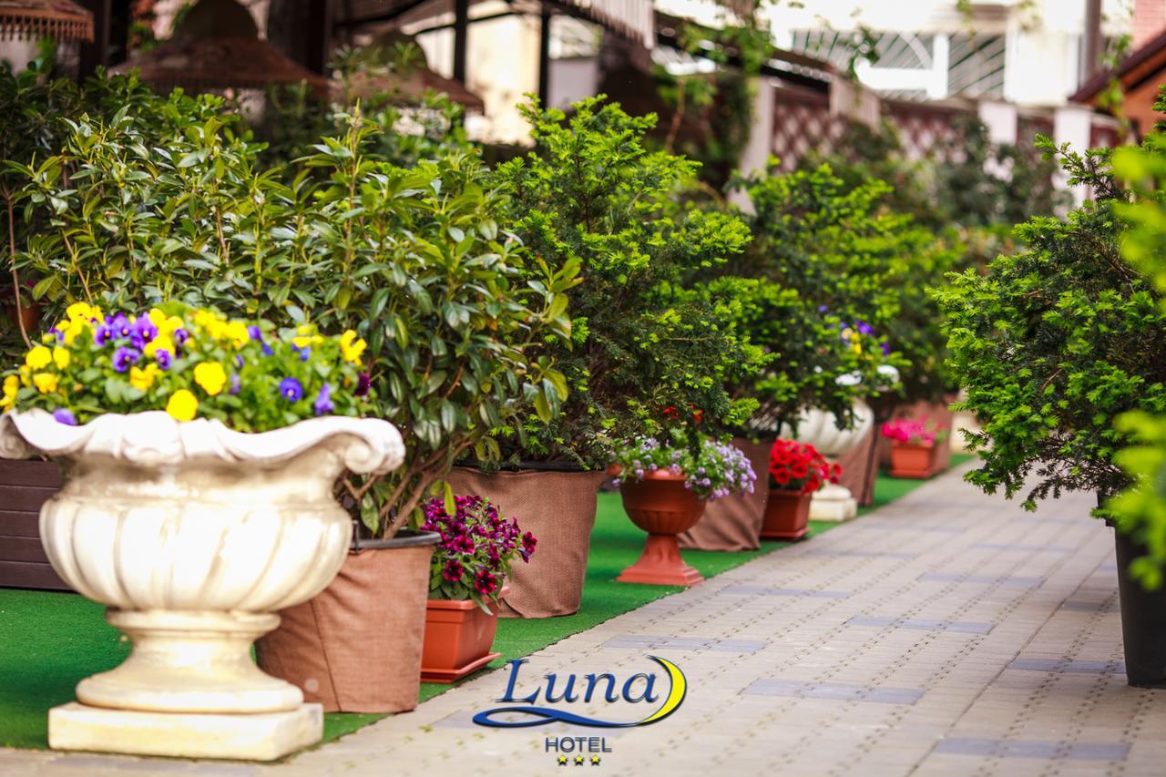 Luna Hotel Chişinău Esterno foto