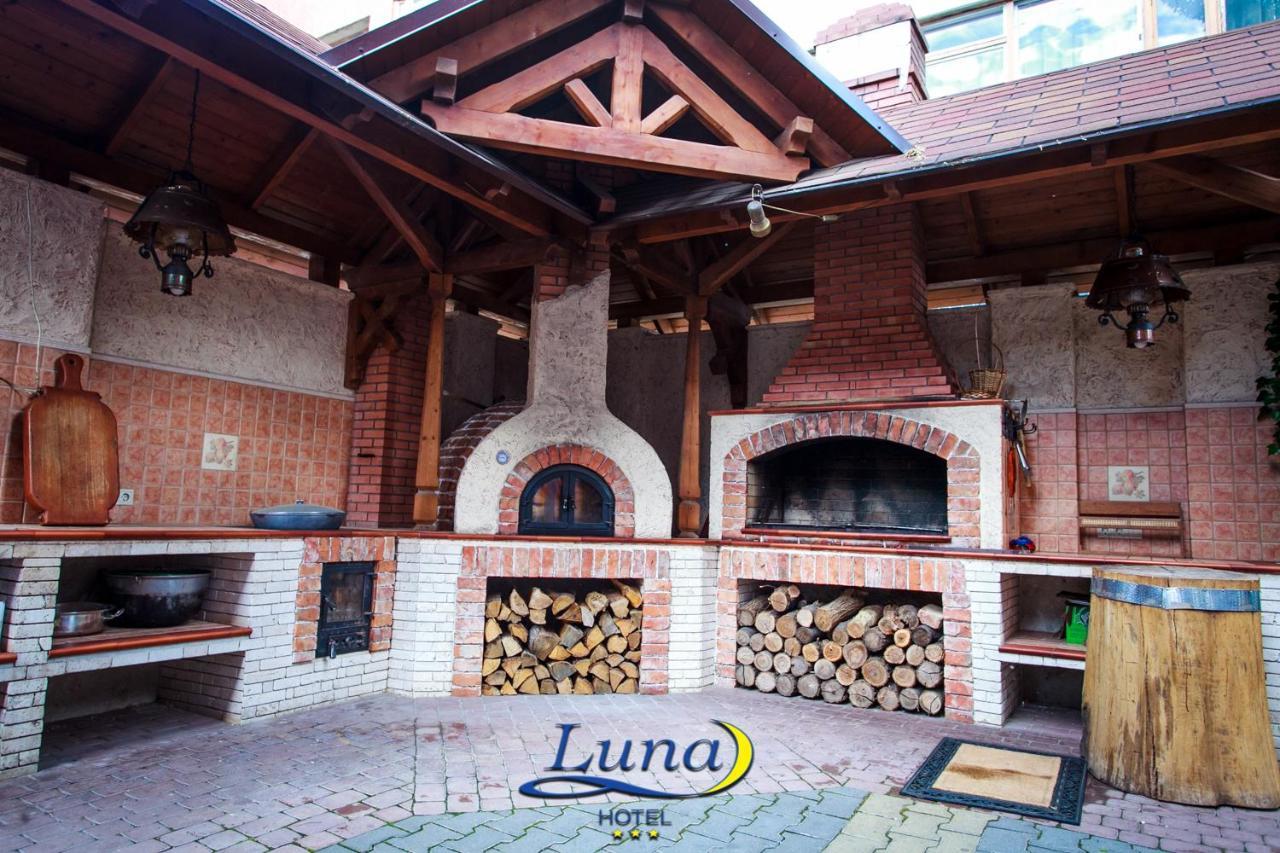 Luna Hotel Chişinău Esterno foto
